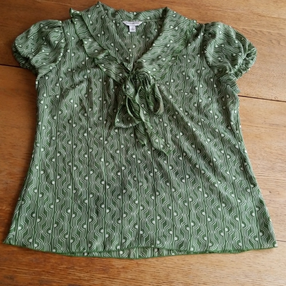 Banana Republic Ruffle Stripe Green Short Sleeve